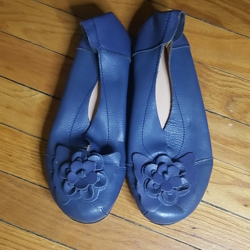 Women's Blue Leather Floral Shoes sz. 40
